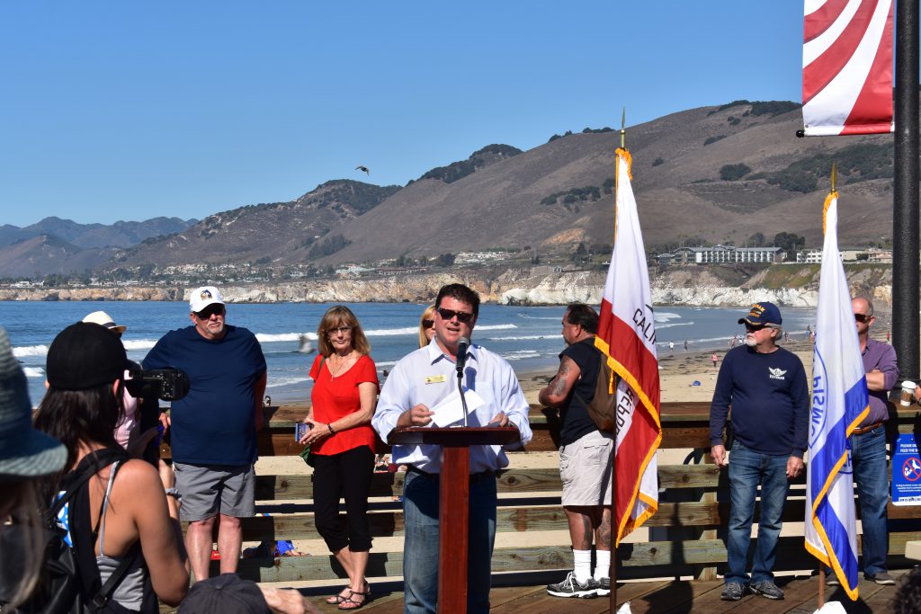 Pismo Beach City Manager Jim Lewis Speaks to Crowd